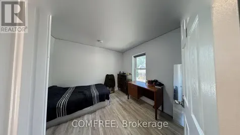 3277 Baby Street Windsor ON N9C 1K9