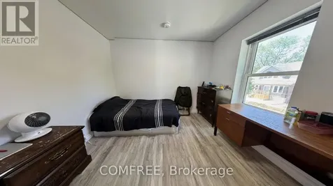 3277 Baby Street Windsor ON N9C 1K9