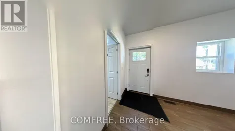 3277 Baby Street Windsor ON N9C 1K9