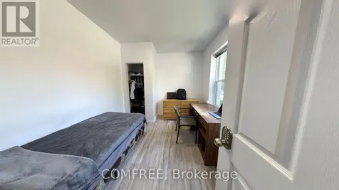 3277 Baby Street Windsor ON N9C 1K9
