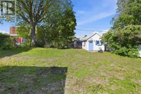 35 Victoria Street Carleton Place ON K7C 2W2