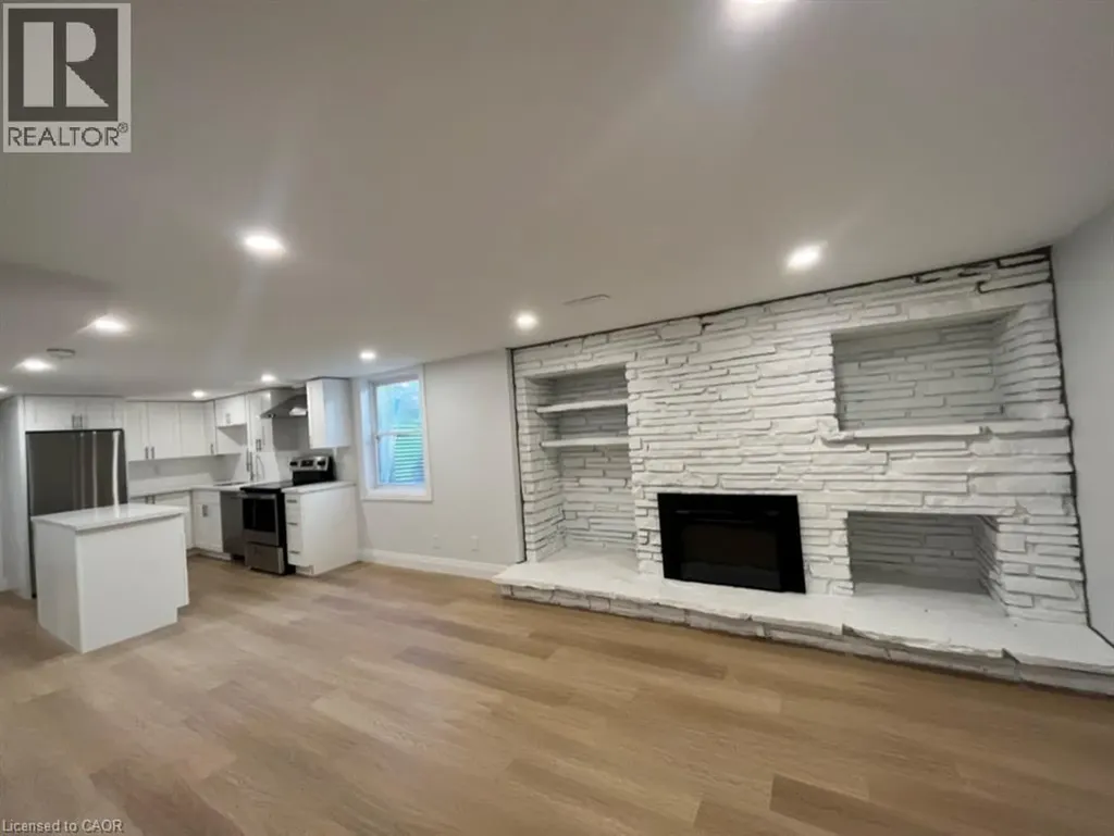 206 Kenneth Avenue Kitchener ON N2A 1W2