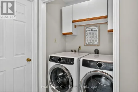 486 Forest Hill Court Midland ON L4R 5G1