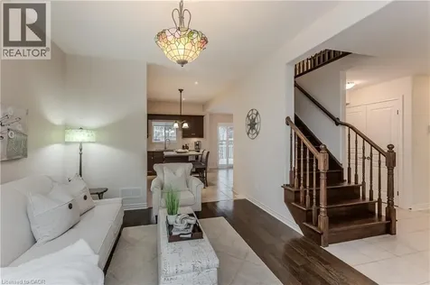 6863 St Michael Avenue Niagara Falls ON L2H 3N8