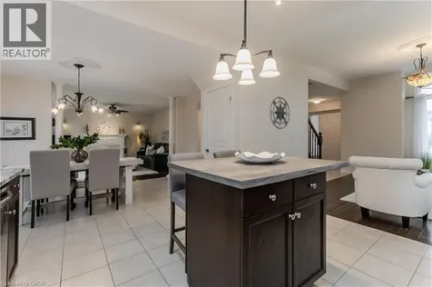 6863 St Michael Avenue Niagara Falls ON L2H 3N8