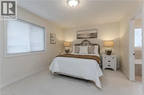 6863 St Michael Avenue Niagara Falls ON L2H 3N8