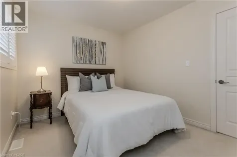 6863 St Michael Avenue Niagara Falls ON L2H 3N8