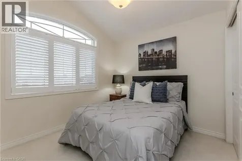 6863 St Michael Avenue Niagara Falls ON L2H 3N8