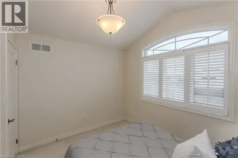 6863 St Michael Avenue Niagara Falls ON L2H 3N8