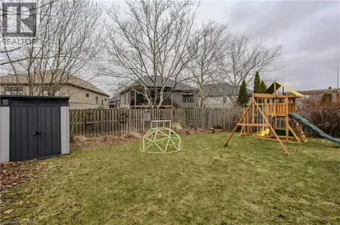 6863 St Michael Avenue Niagara Falls ON L2H 3N8