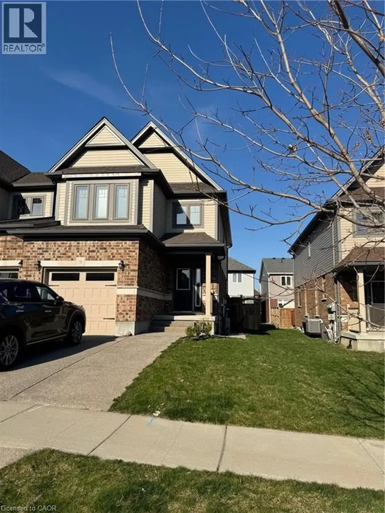 9 Sandybay Avenue Kitchener ON N2A 0H7