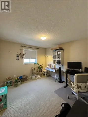 9 Sandybay Avenue Kitchener ON N2A 0H7