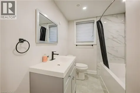 1100 Union Street Kitchener ON N2H 6K1