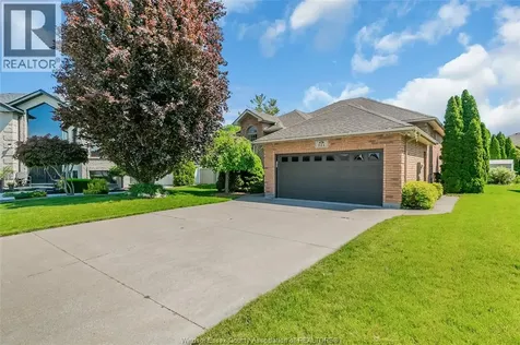 944 Imperial Crescent Windsor ON N9G 2T2