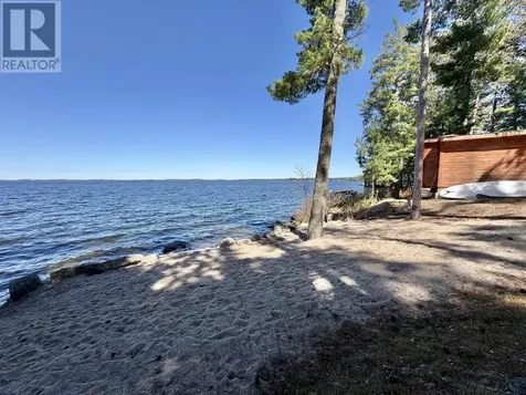448G Reef Pt Road Fort Frances ON P9A 3M3