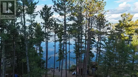 448G Reef Pt Road Fort Frances ON P9A 3M3