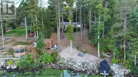 448G Reef Pt Road Fort Frances ON P9A 3M3