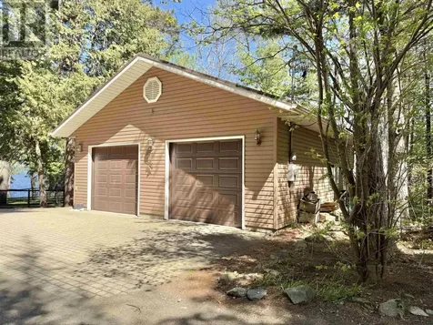 448G Reef Pt Road Fort Frances ON P9A 3M3