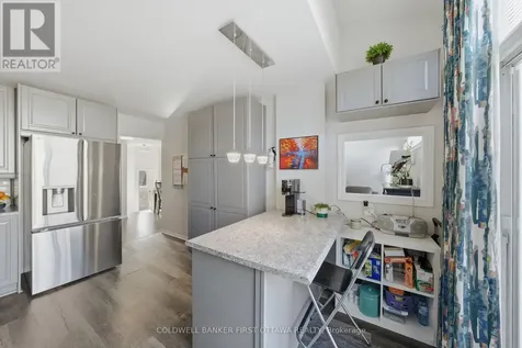 1902 Hennessy Crescent Ottawa ON K4A 3X7