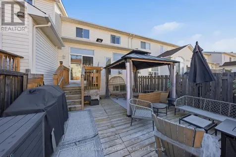 1902 Hennessy Crescent Ottawa ON K4A 3X7