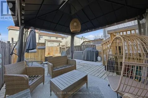 1902 Hennessy Crescent Ottawa ON K4A 3X7