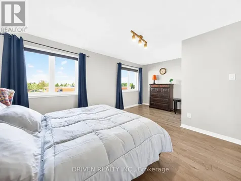627 Via Campanale Avenue Ottawa ON K2J 4A2