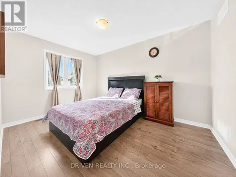 627 Via Campanale Avenue Ottawa ON K2J 4A2