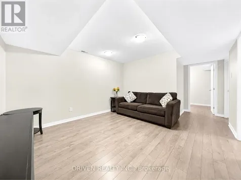 627 Via Campanale Avenue Ottawa ON K2J 4A2