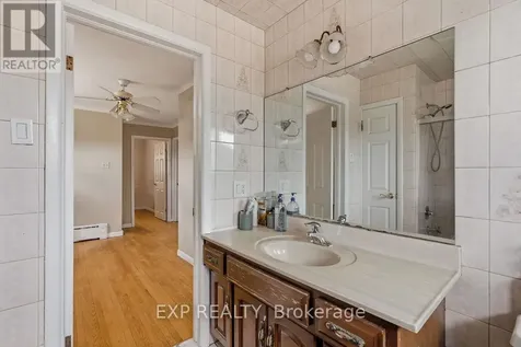 139 Young Street Ottawa ON K1Y 3P8