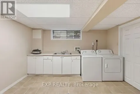139 Young Street Ottawa ON K1Y 3P8