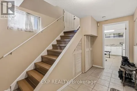 139 Young Street Ottawa ON K1Y 3P8