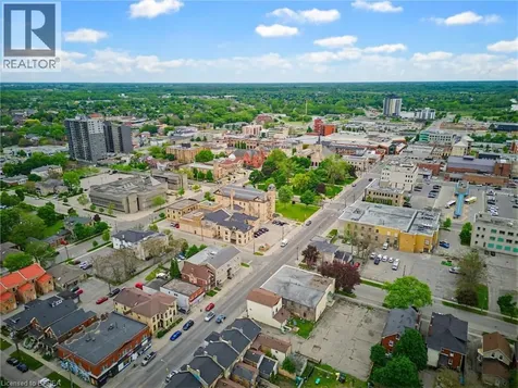 12 Marlborough Street Brantford ON N3T 2R8