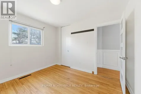 1279 Adirondack Drive Ottawa ON K2C 2V7