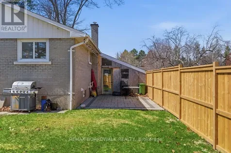 1279 Adirondack Drive Ottawa ON K2C 2V7