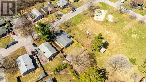 1279 Adirondack Drive Ottawa ON K2C 2V7