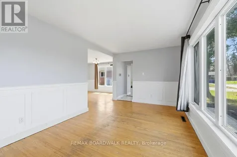 1279 Adirondack Drive Ottawa ON K2C 2V7