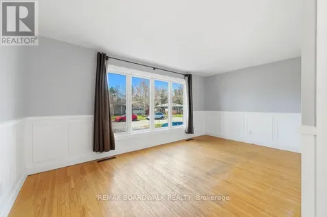 1279 Adirondack Drive Ottawa ON K2C 2V7