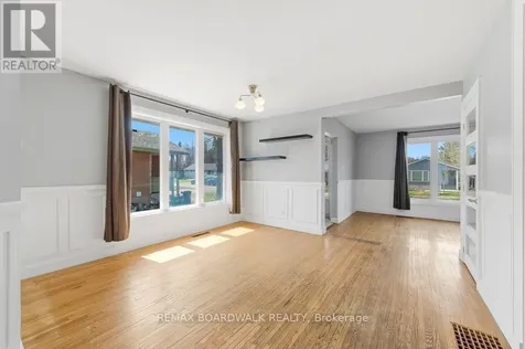 1279 Adirondack Drive Ottawa ON K2C 2V7