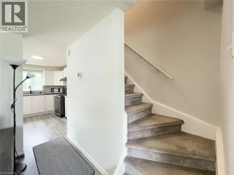 724 Parkview Crescent Cambridge ON N3H 4X9