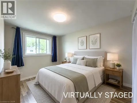 724 Parkview Crescent Cambridge ON N3H 4X9
