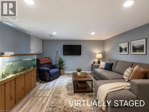 724 Parkview Crescent Cambridge ON N3H 4X9