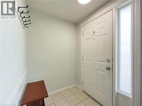 724 Parkview Crescent Cambridge ON N3H 4X9