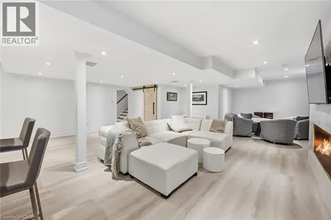 5444 Sundial Road Burlington ON L7L 7N1