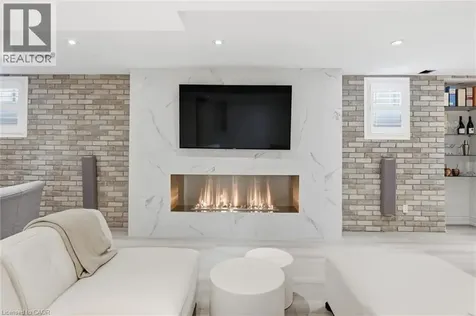 5444 Sundial Road Burlington ON L7L 7N1