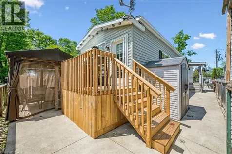 56 Ash Ave Avenue Puslinch ON N0B 2J0