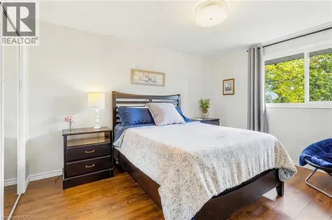 14 Leslie Drive Stoney Creek ON L8G 2P9