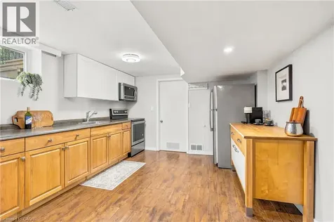 14 Leslie Drive Stoney Creek ON L8G 2P9
