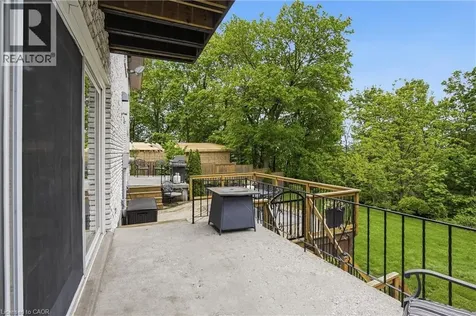 14 Leslie Drive Stoney Creek ON L8G 2P9