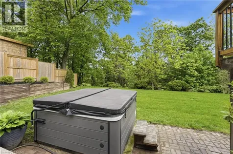 14 Leslie Drive Stoney Creek ON L8G 2P9