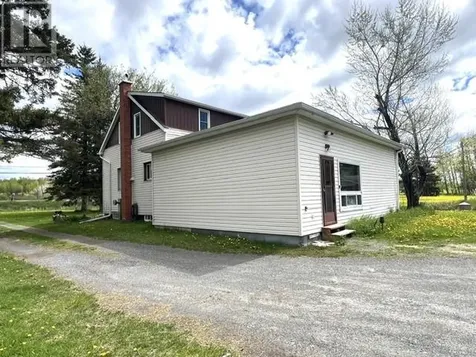 8630 Highway 17 Markstay-warren ON P0H 2N0